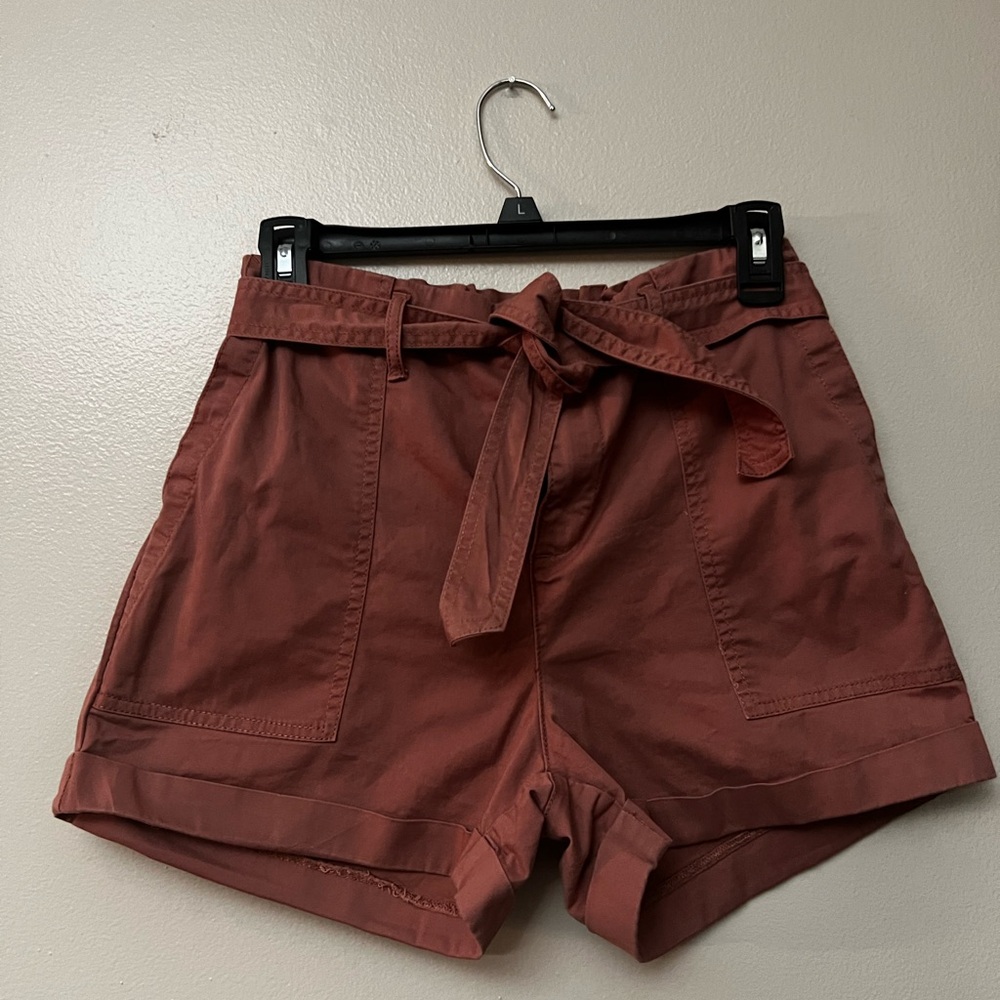 Paper boy, rose colored, junior shorts